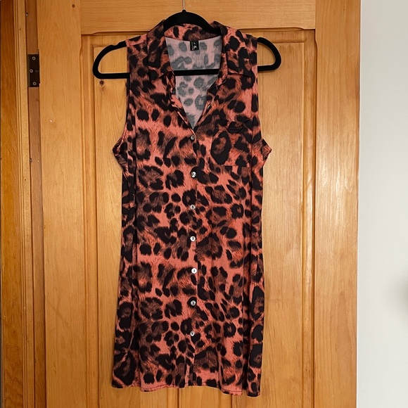 J.M.D..Z Dresses & Skirts - M-L.  Silky Leopard Print Sleeveless Mini Dress